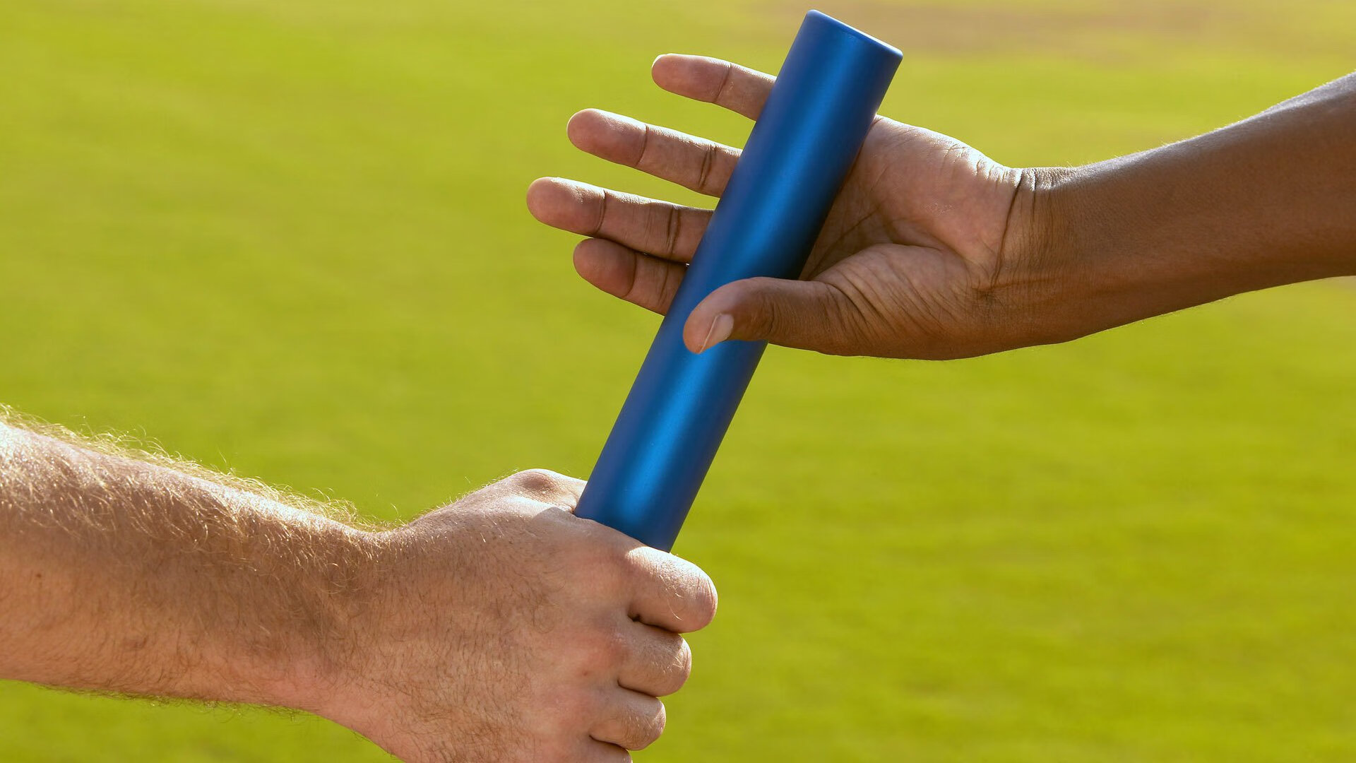 开云体育入口-中超冬季转会期引援策略趋于理性，中超联赛转会